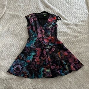 Nanette Lepore size 4